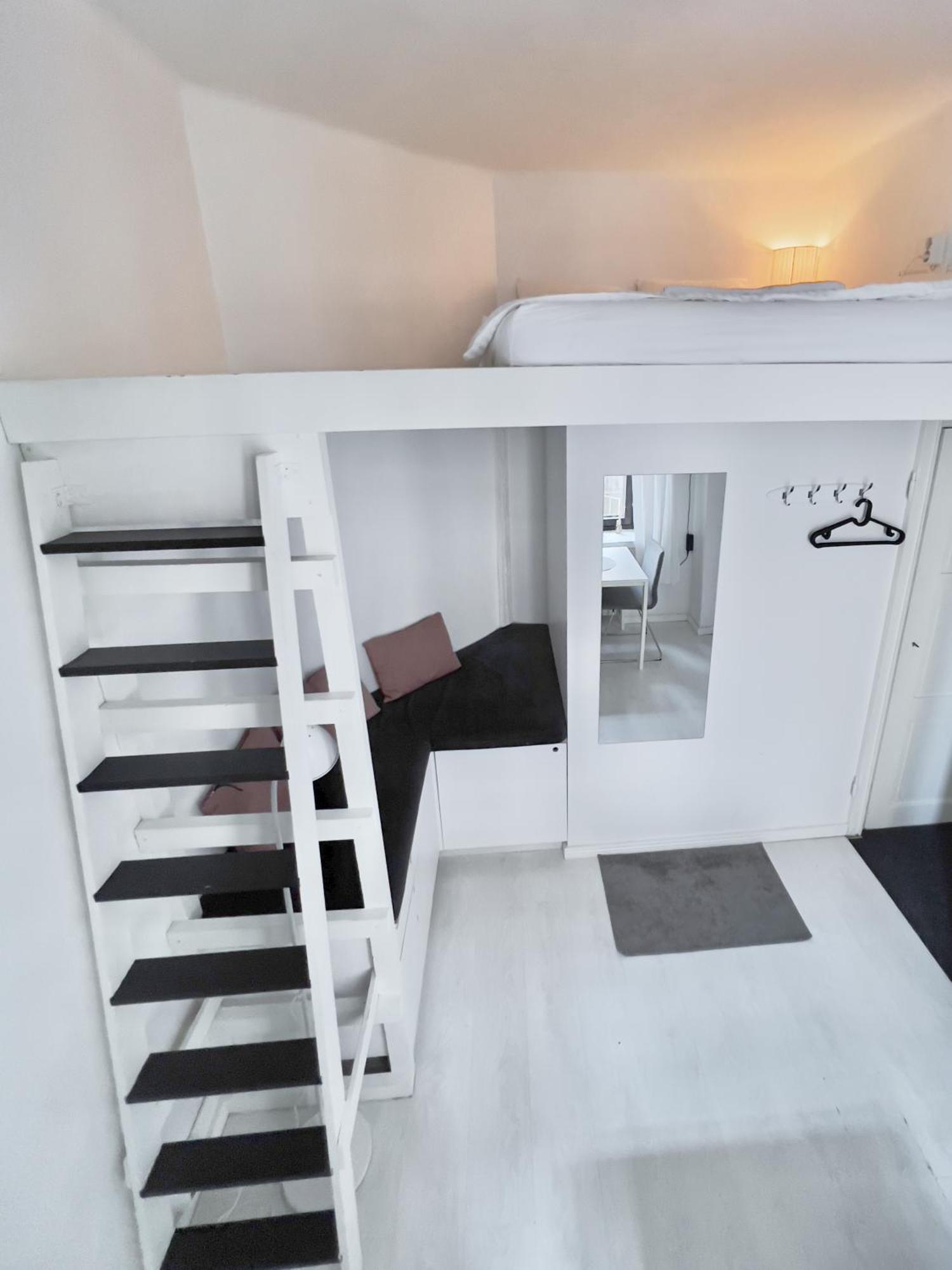 Dainty Central Apartment Helsinki Exterior photo